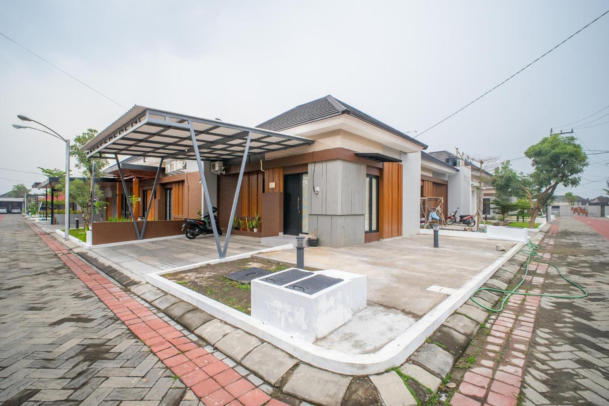 Banguntapan Permai B7 Homestay Jogja Gondowulung Exterior foto