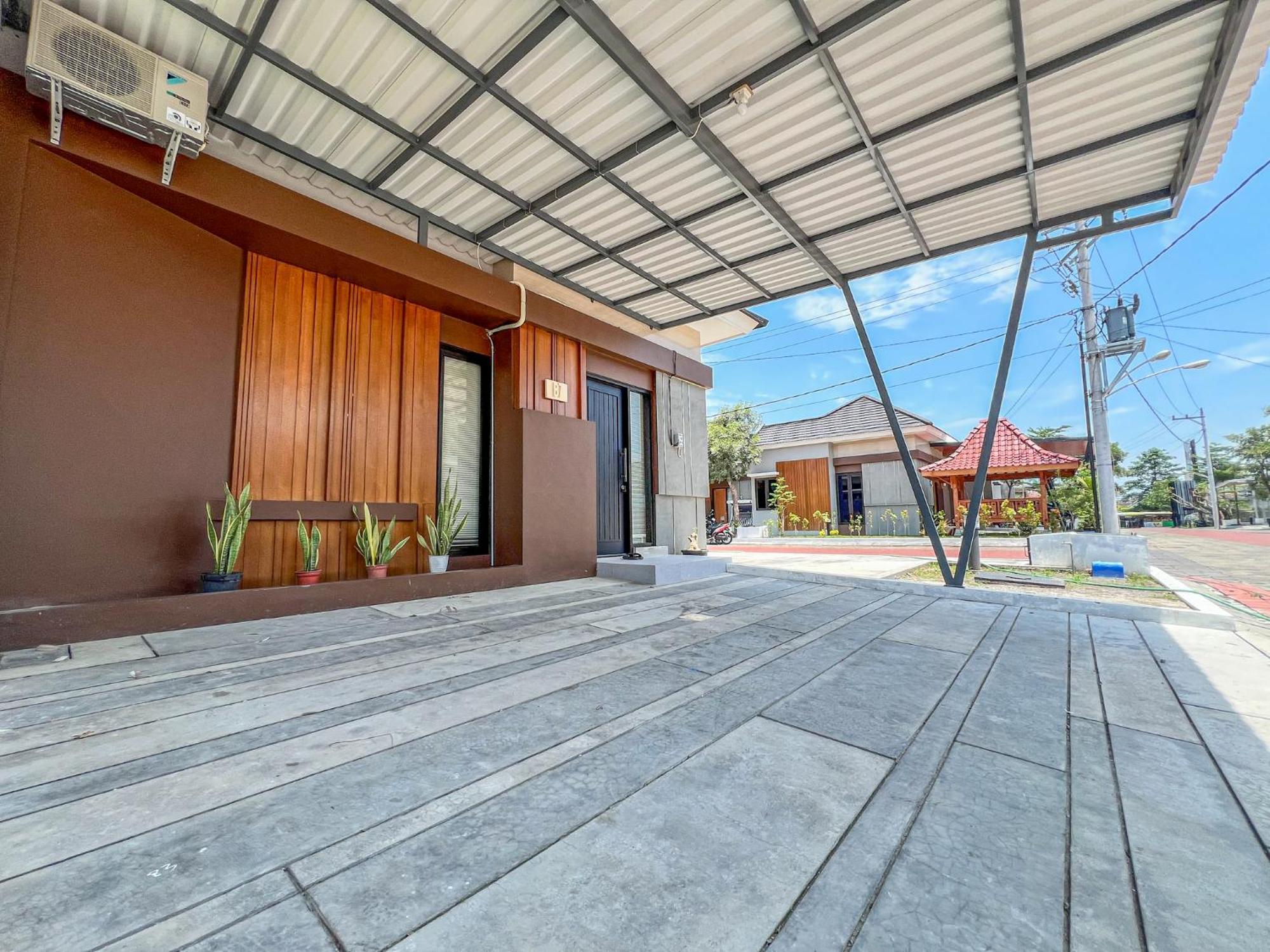 Banguntapan Permai B7 Homestay Jogja Gondowulung Exterior foto