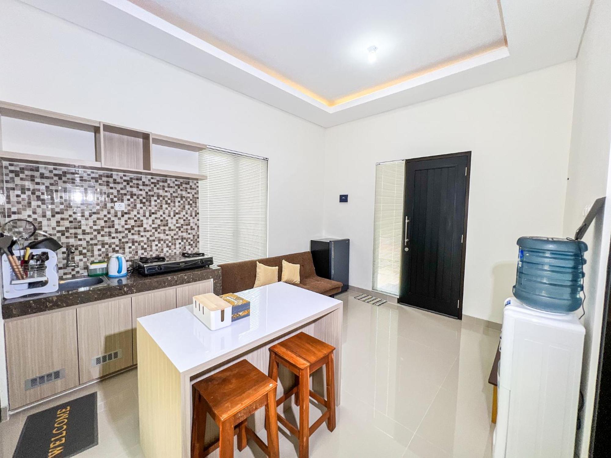 Banguntapan Permai B7 Homestay Jogja Gondowulung Exterior foto